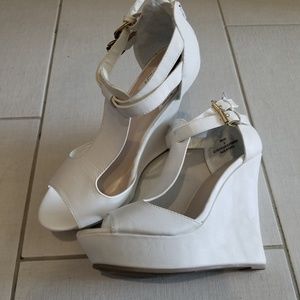 White wedges